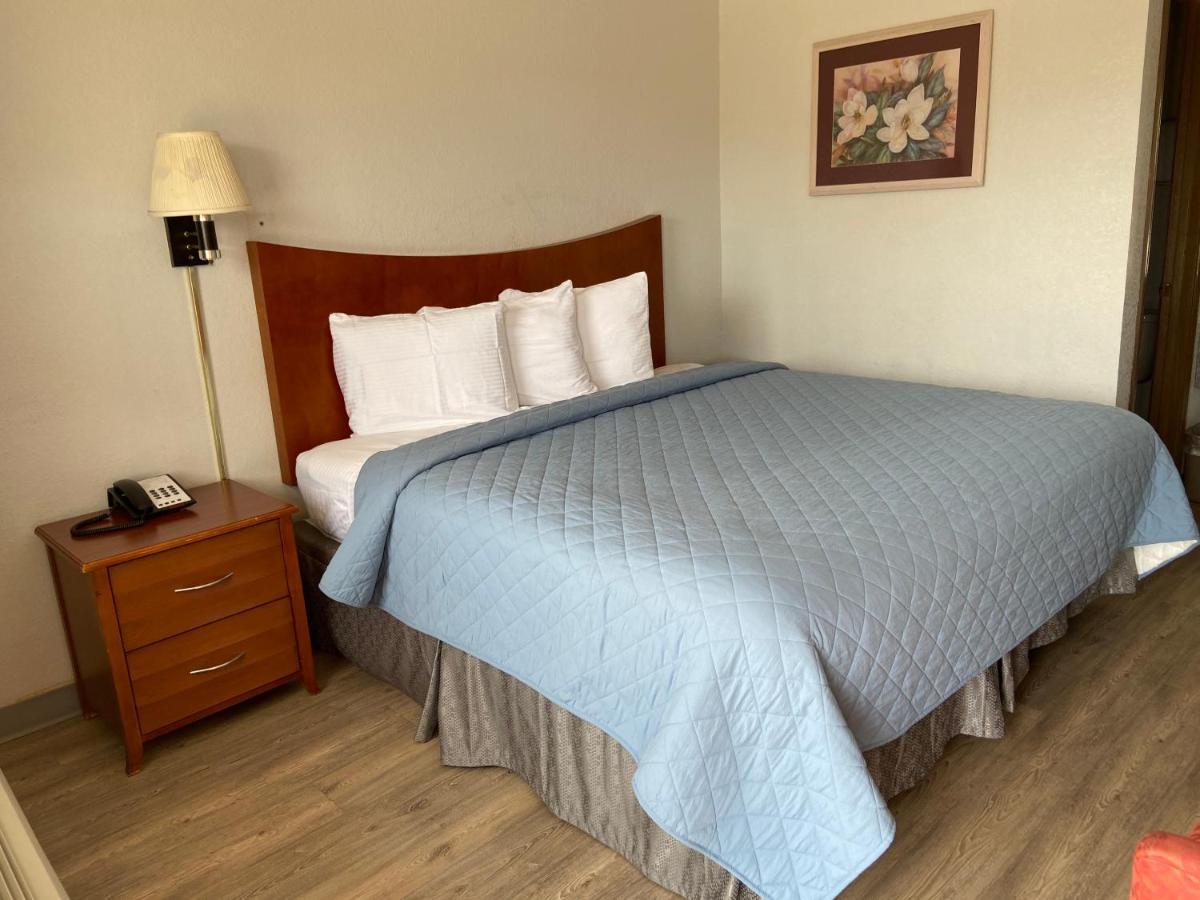 Hotel Colonial Shawnee